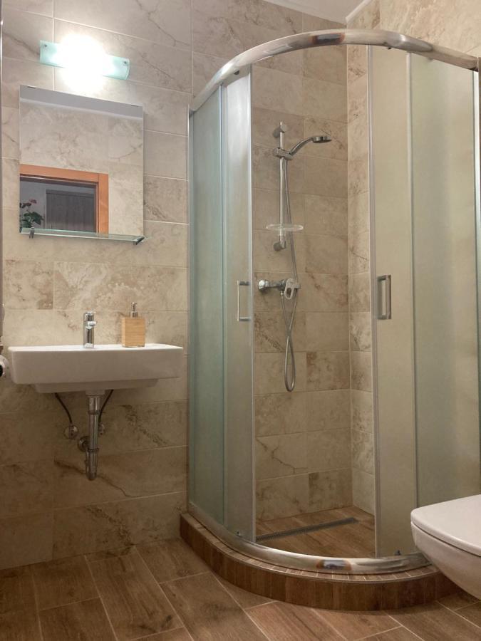Castellum Apartmanhaz Gyula Ngoại thất bức ảnh
