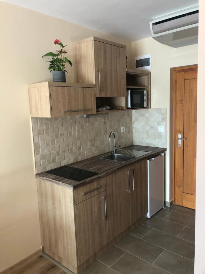 Castellum Apartmanhaz Gyula Ngoại thất bức ảnh